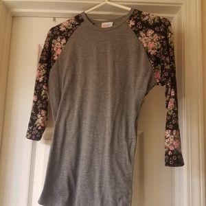 Lularoe Randy shirt